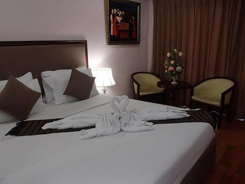 דירות Abricole At Pattaya Hill מראה חיצוני תמונה