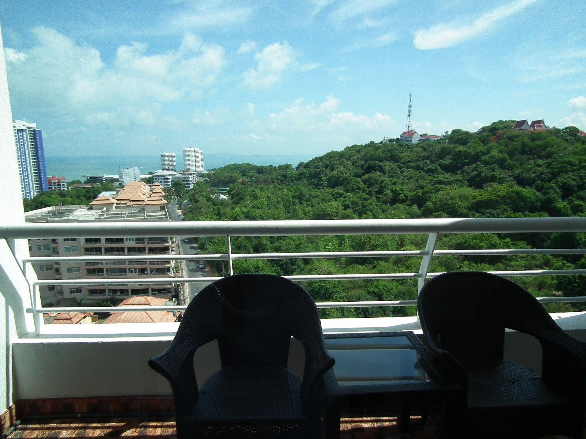 דירות Abricole At Pattaya Hill מראה חיצוני תמונה