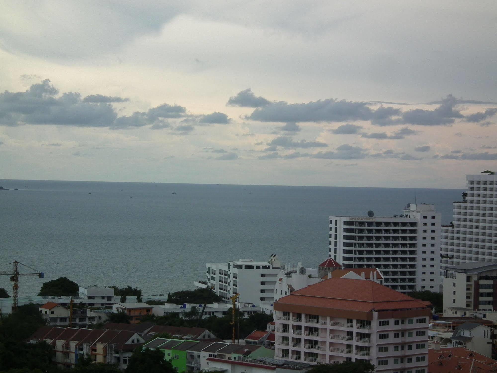 דירות Abricole At Pattaya Hill מראה חיצוני תמונה
